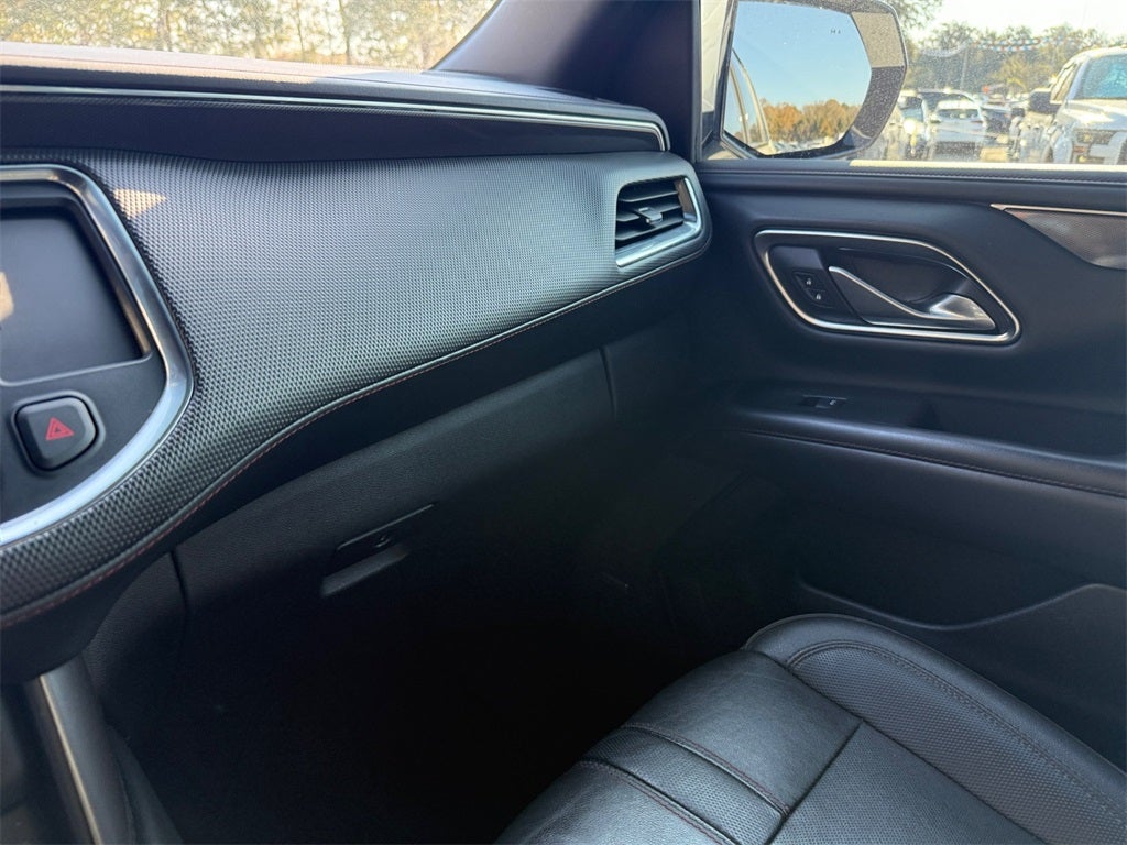 2022 Chevrolet Suburban 4WD RST