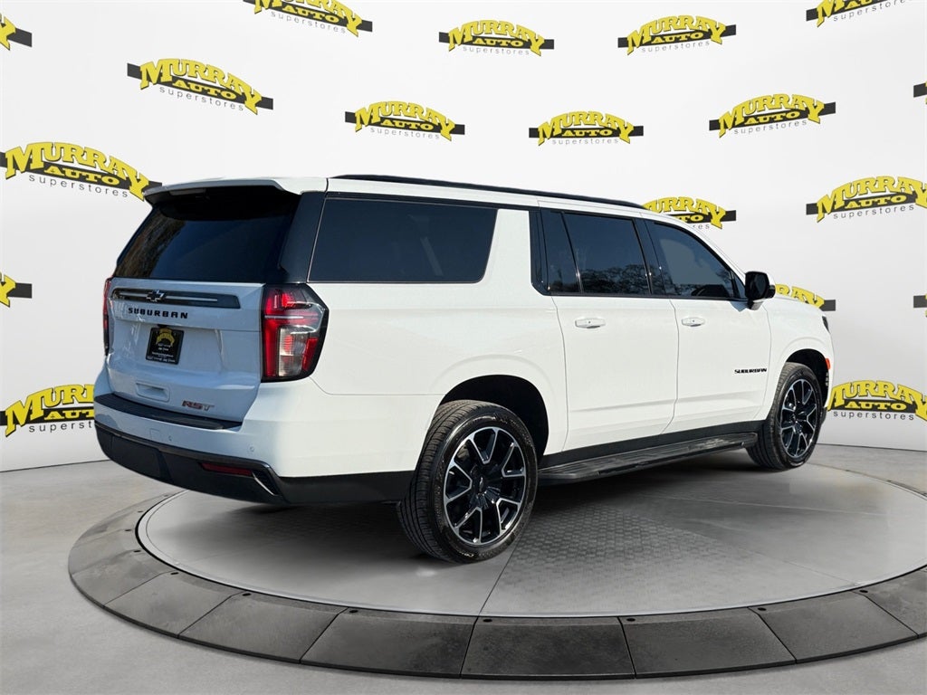 2022 Chevrolet Suburban 4WD RST
