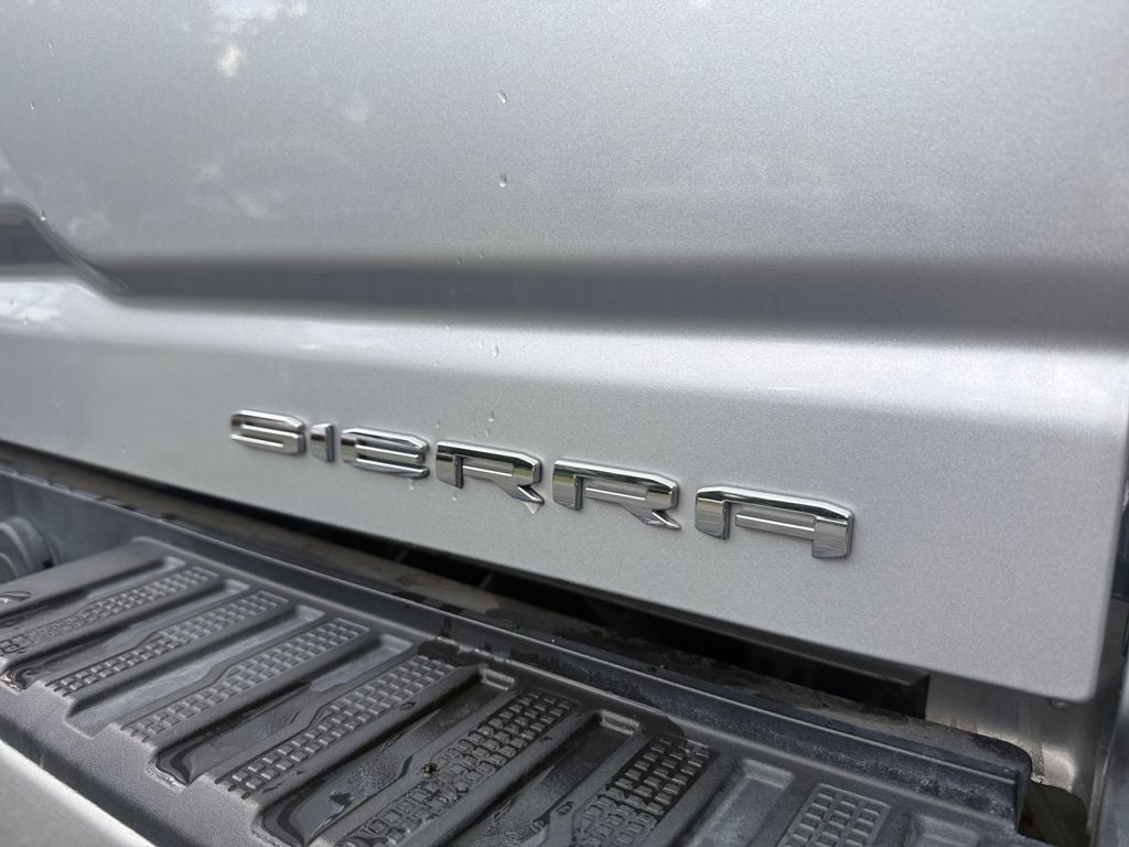 2022 GMC Sierra 2500HD 4WD Crew Cab Standard Bed Denali