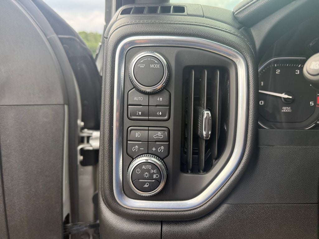 2022 GMC Sierra 2500HD 4WD Crew Cab Standard Bed Denali