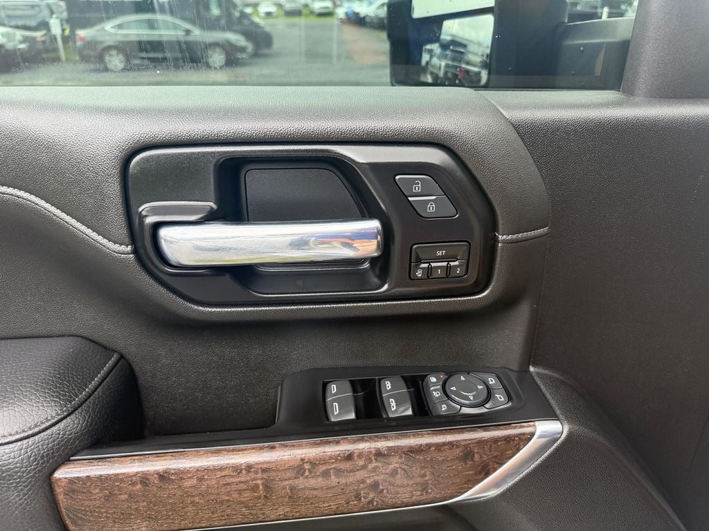 2022 GMC Sierra 2500HD 4WD Crew Cab Standard Bed Denali