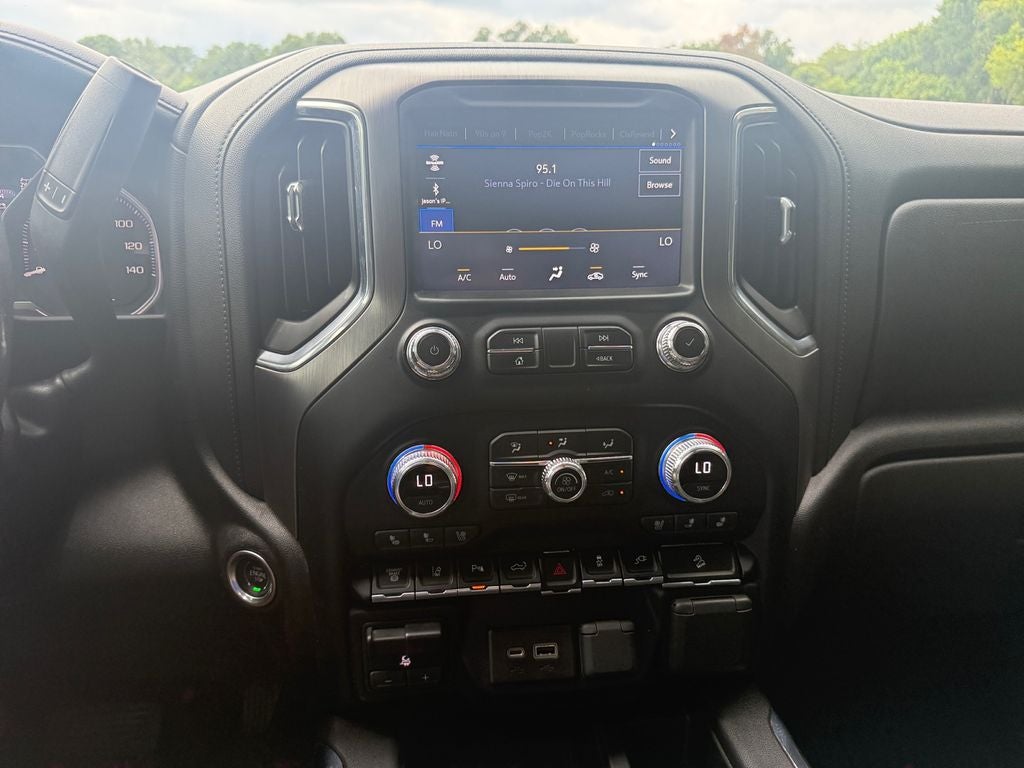 2022 GMC Sierra 2500HD 4WD Crew Cab Standard Bed Denali