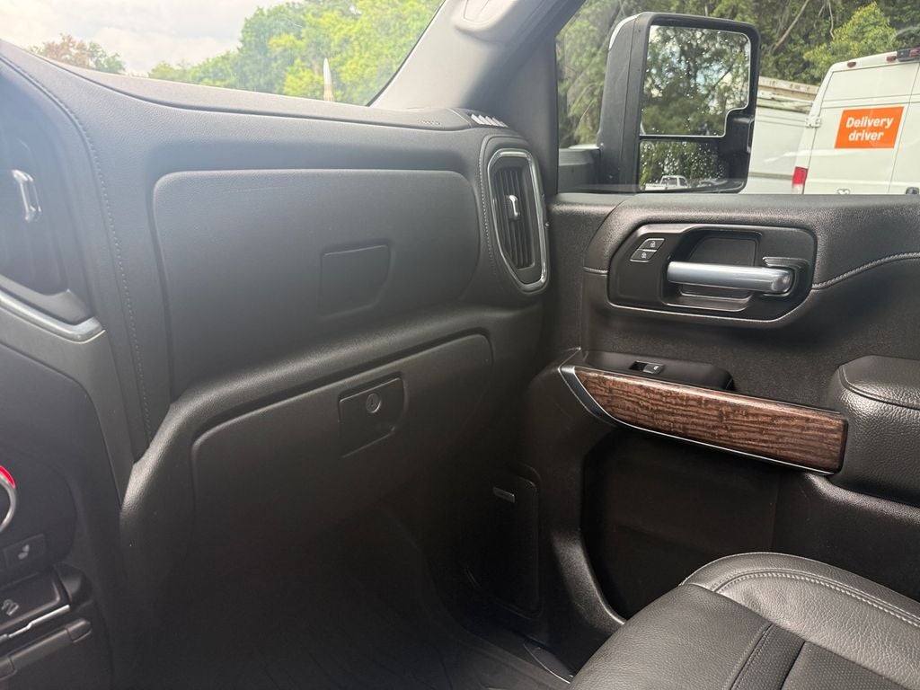 2022 GMC Sierra 2500HD 4WD Crew Cab Standard Bed Denali