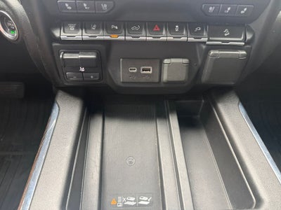 2022 GMC Sierra 2500HD 4WD Crew Cab Standard Bed Denali