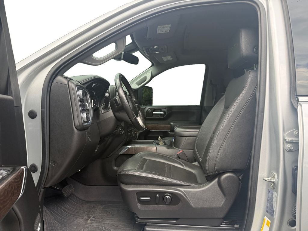 2022 GMC Sierra 2500HD 4WD Crew Cab Standard Bed Denali
