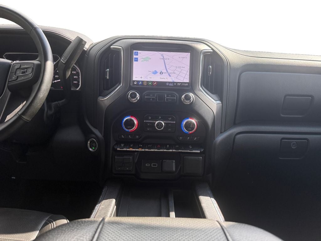 2023 GMC Sierra 2500HD 4WD Crew Cab Standard Bed Denali