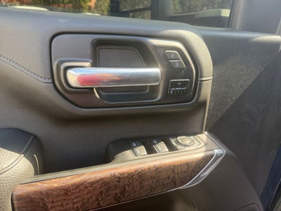 2023 GMC Sierra 2500HD 4WD Crew Cab Standard Bed Denali