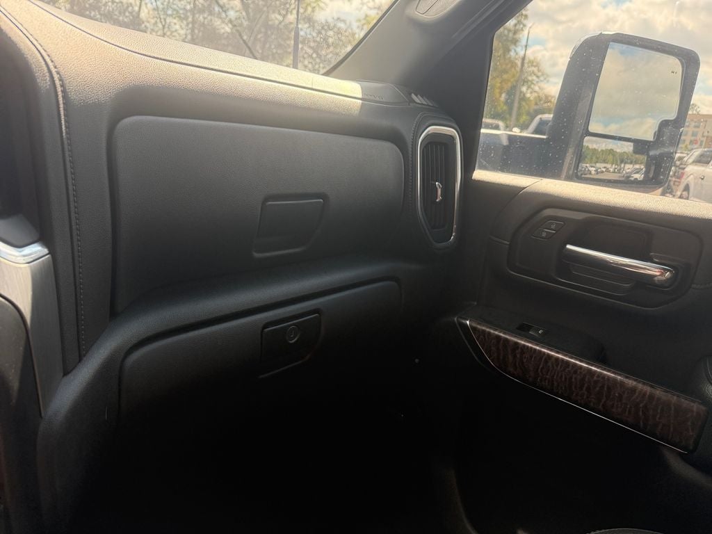 2023 GMC Sierra 2500HD 4WD Crew Cab Standard Bed Denali