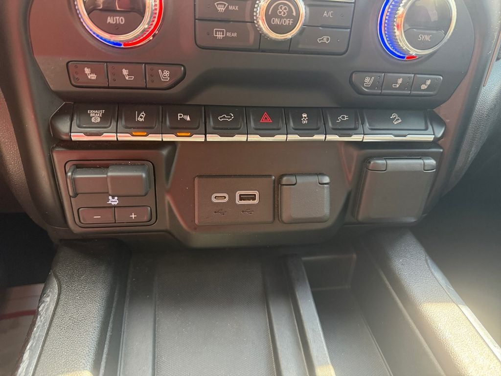 2023 GMC Sierra 2500HD 4WD Crew Cab Standard Bed Denali