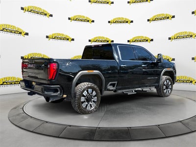 2024 GMC Sierra 2500HD 4WD Crew Cab Standard Bed Denali