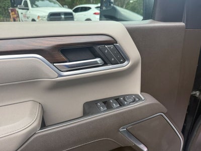 2025 GMC Sierra 1500 4WD Crew Cab Short Box SLT