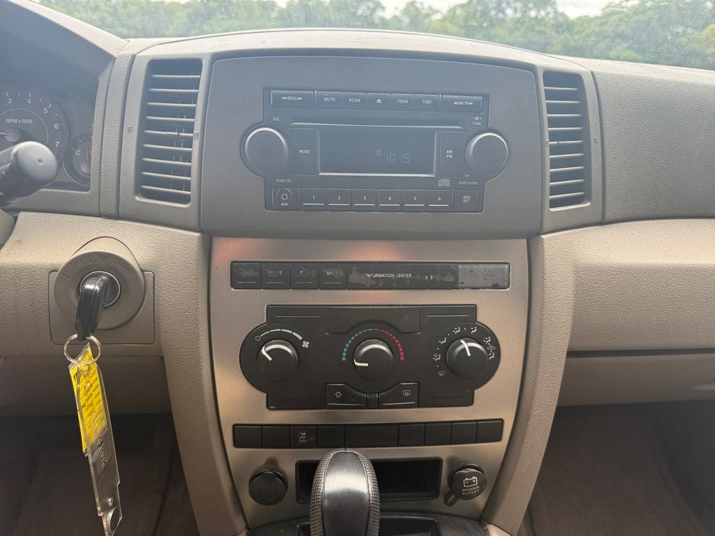2006 Jeep Grand Cherokee Laredo