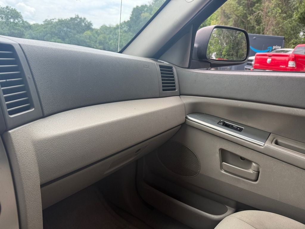 2006 Jeep Grand Cherokee Laredo