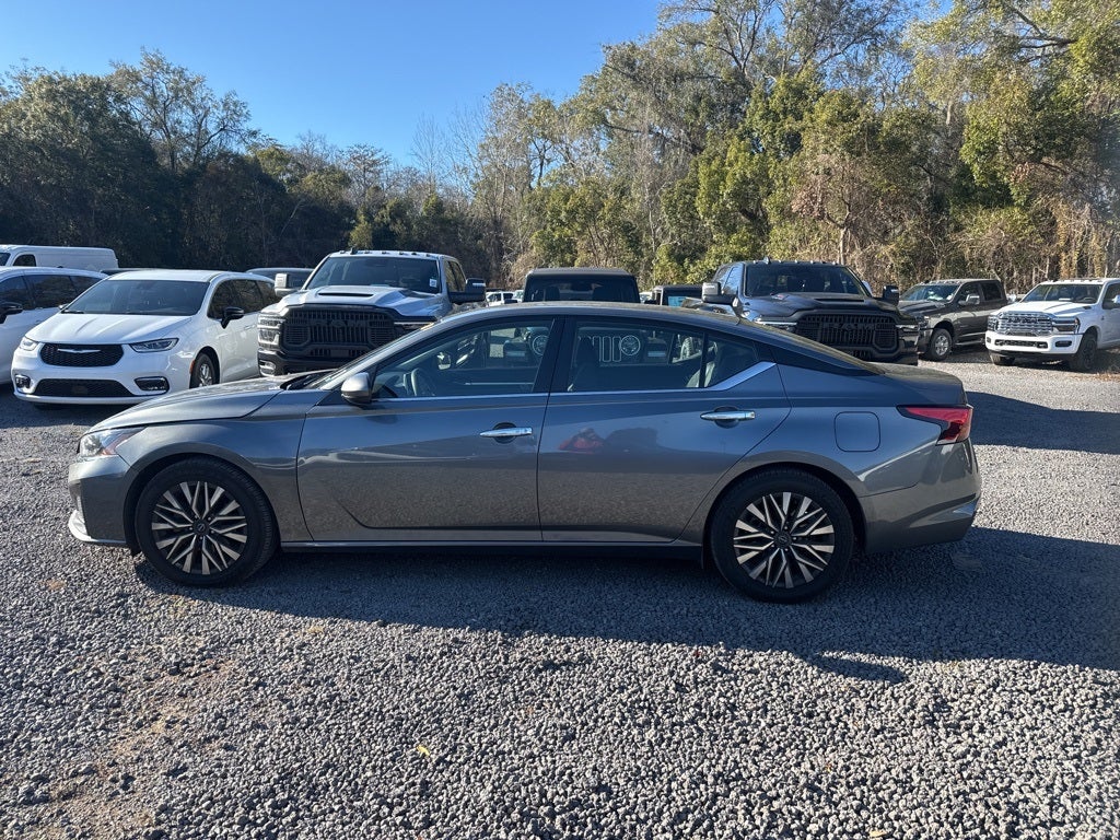 2023 Nissan Altima SV FWD