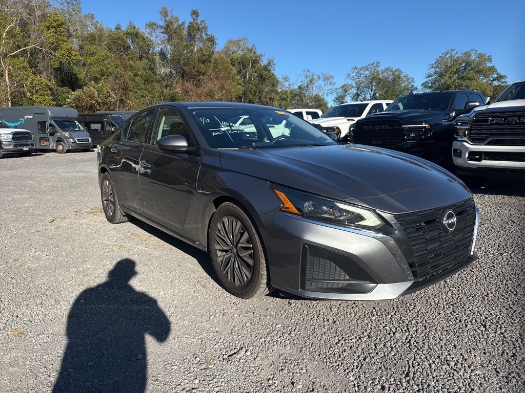 2023 Nissan Altima SV FWD