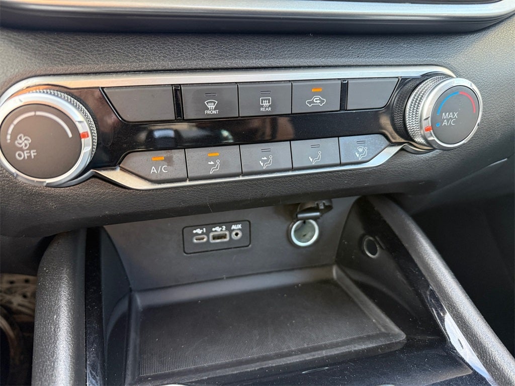 2024 Nissan Altima SV FWD