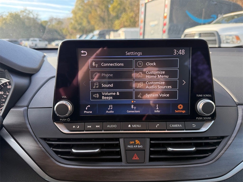 2024 Nissan Altima SV FWD