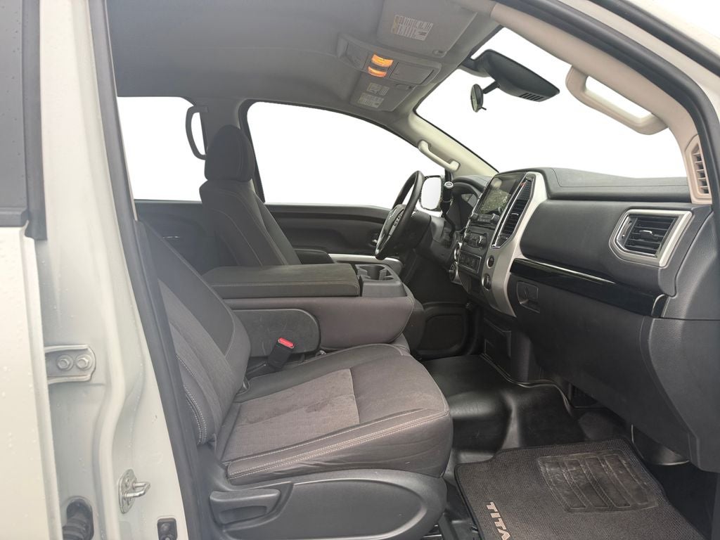 2021 Nissan TITAN Crew Cab SV 4x4
