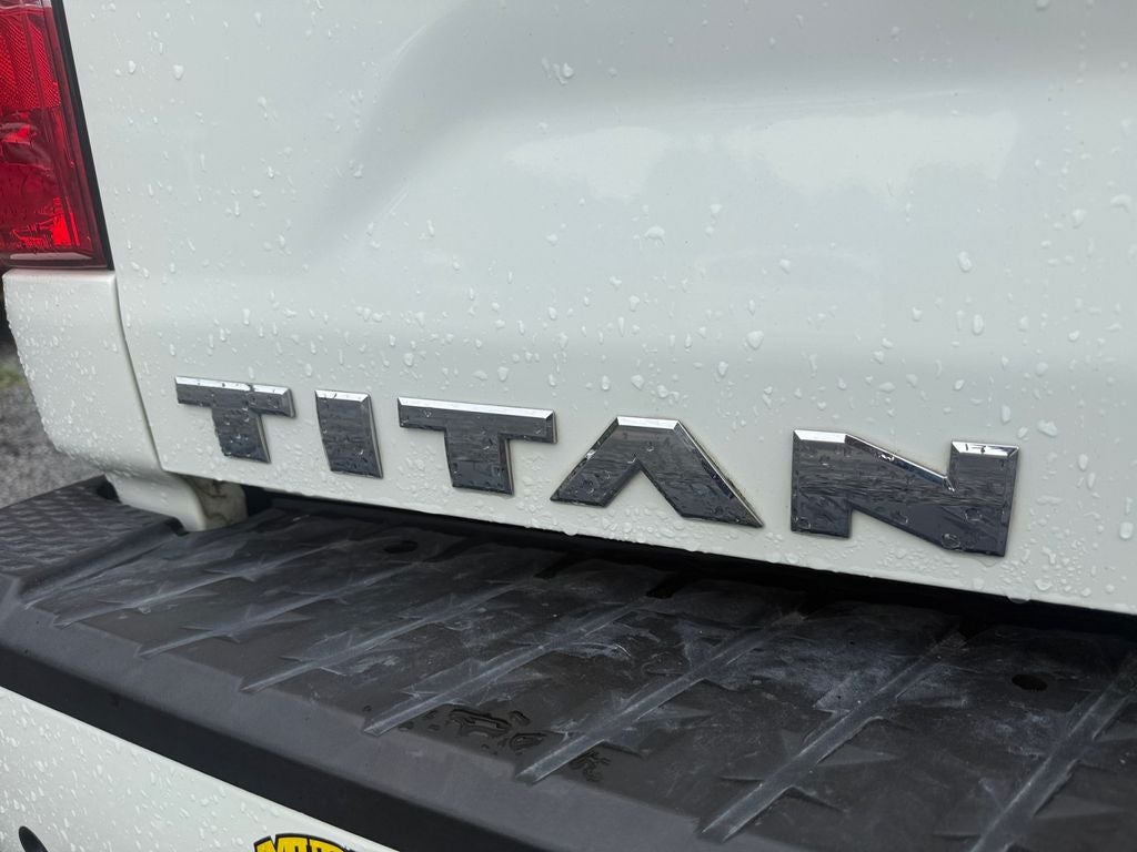 2021 Nissan TITAN Crew Cab SV 4x4