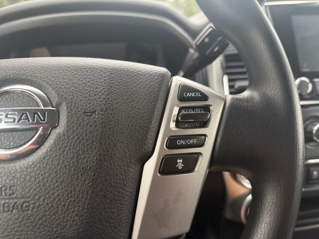 2021 Nissan TITAN Crew Cab SV 4x4
