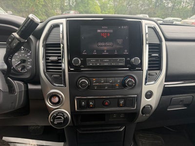 2021 Nissan TITAN Crew Cab SV 4x4