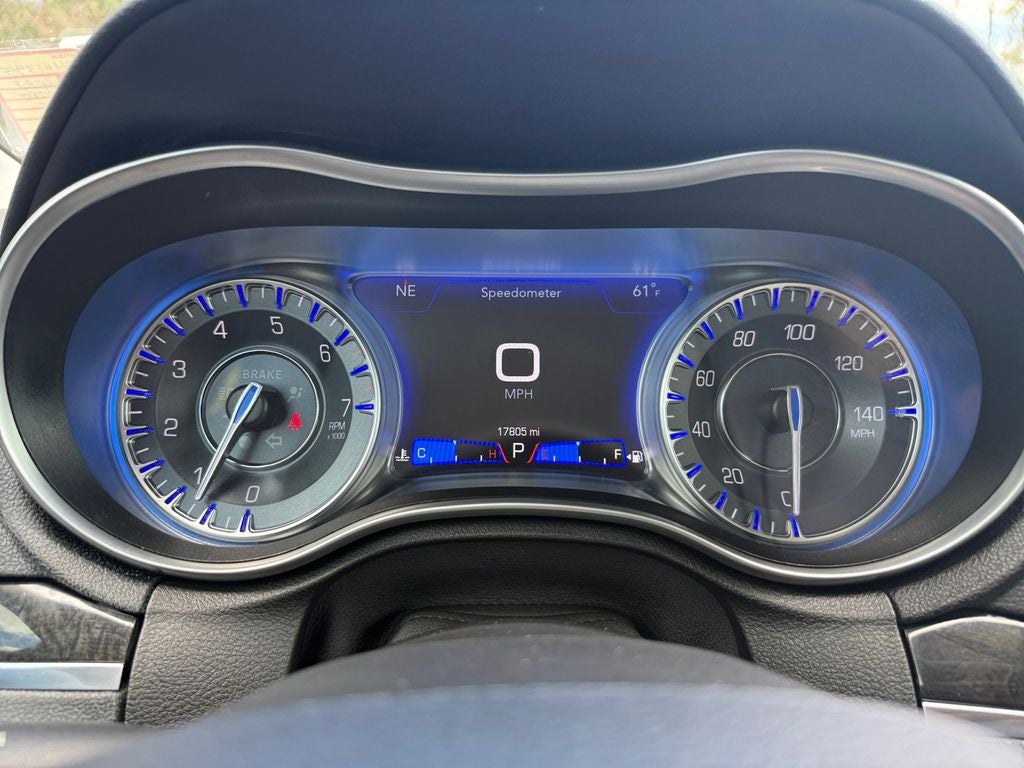 2023 Chrysler 300 Touring L