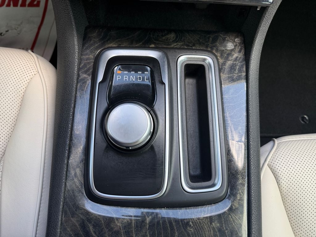 2023 Chrysler 300 Touring L