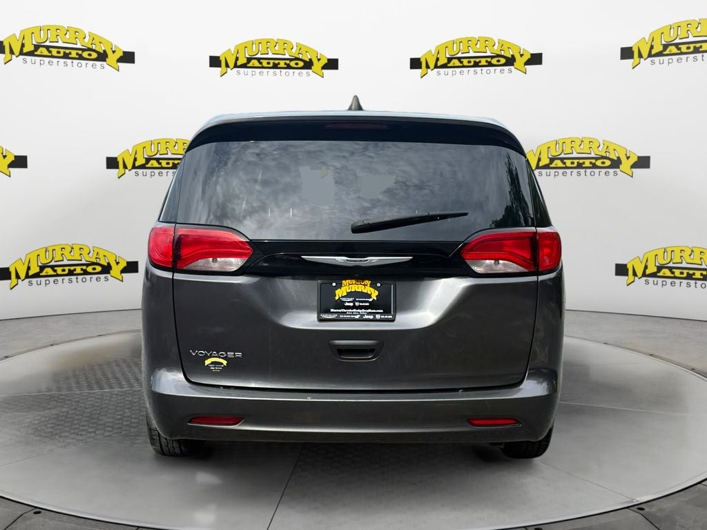 2023 Chrysler Voyager LX