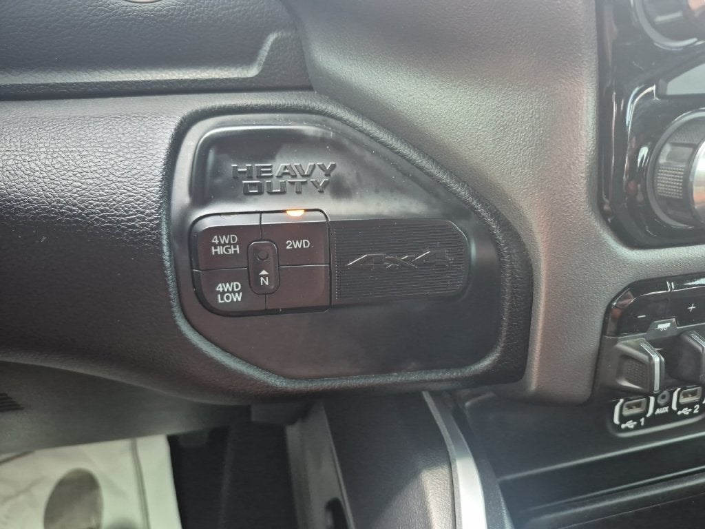 2024 RAM 3500 Big Horn Crew Cab 4x4 6'4' Box