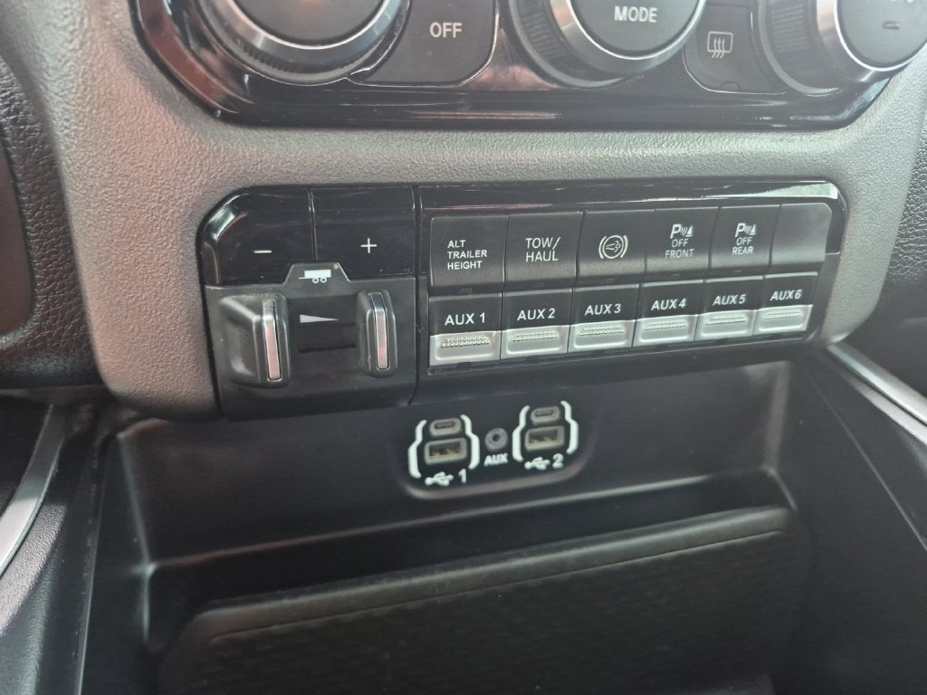 2024 RAM 3500 Big Horn Crew Cab 4x4 6'4' Box