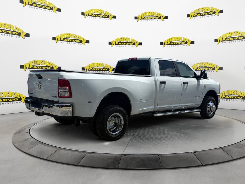2024 RAM 3500 Big Horn Crew Cab 4x4 8' Box