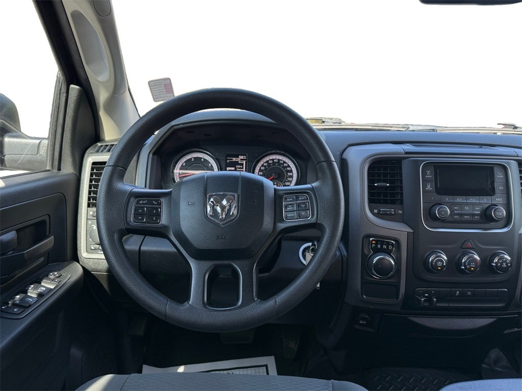 2019 RAM 1500 Classic Tradesman Crew Cab 4x2 5'7' Box