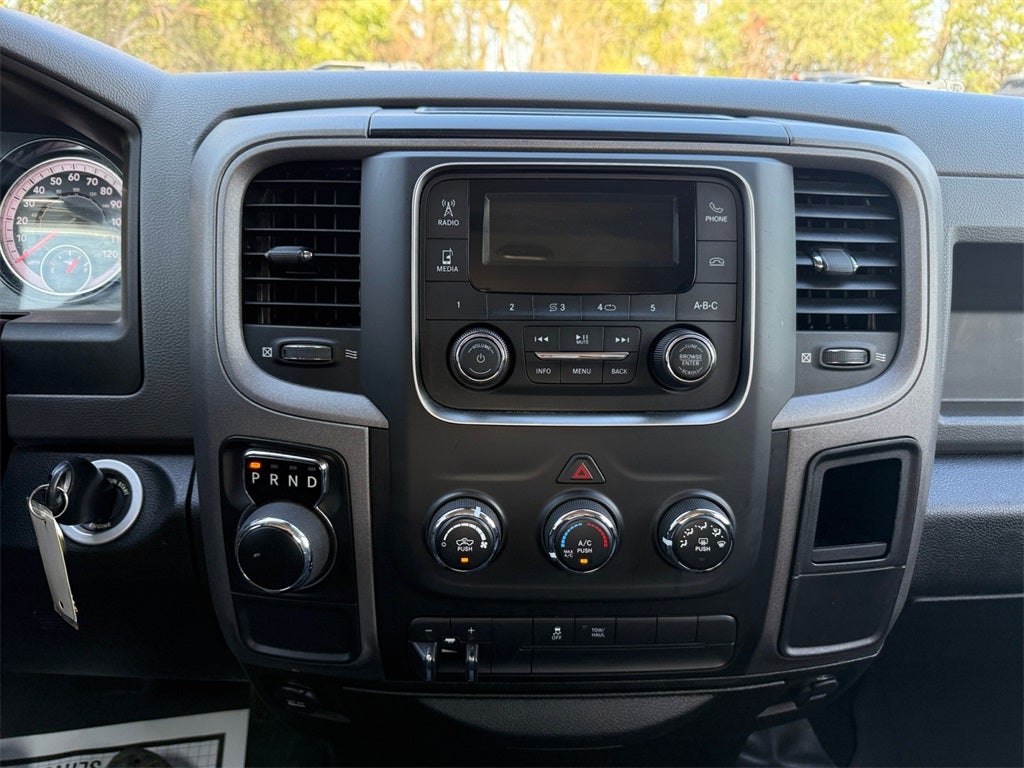 2019 RAM 1500 Classic Tradesman Crew Cab 4x2 5'7' Box