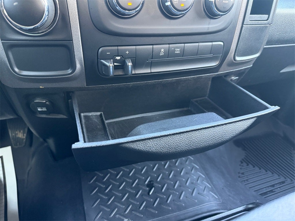 2019 RAM 1500 Classic Tradesman Crew Cab 4x2 5'7' Box