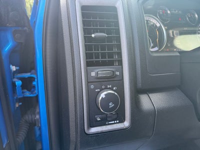 2021 RAM 1500 Classic Tradesman Crew Cab 4x4 5'7' Box