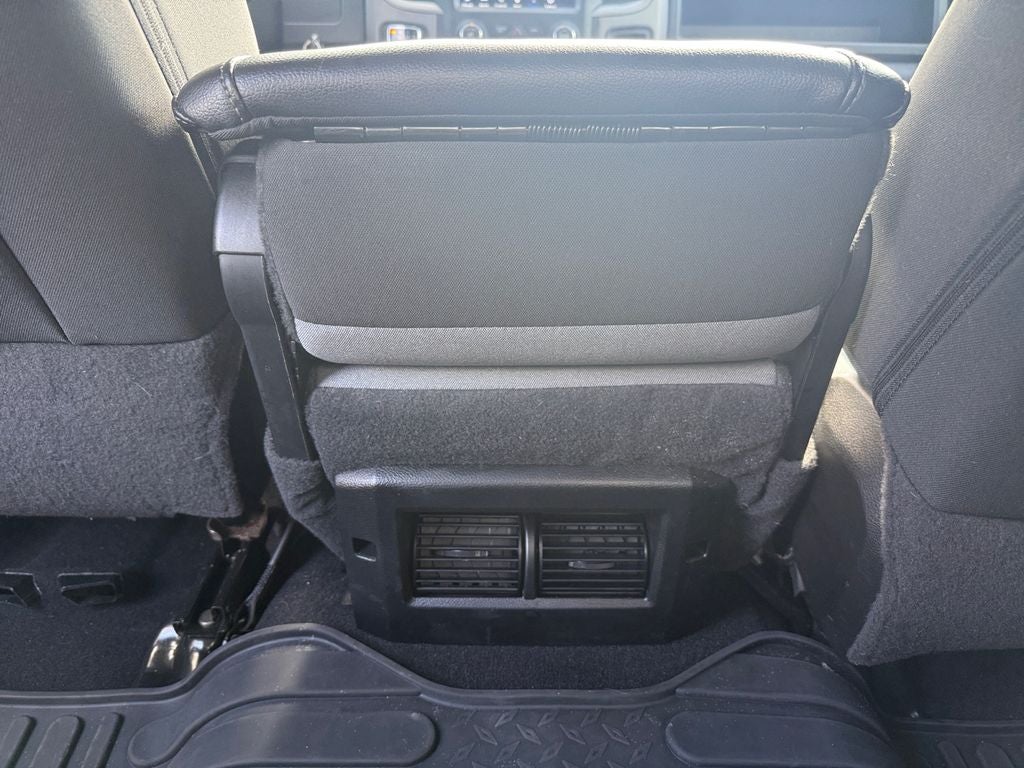2021 RAM 1500 Classic Tradesman Crew Cab 4x4 5'7' Box