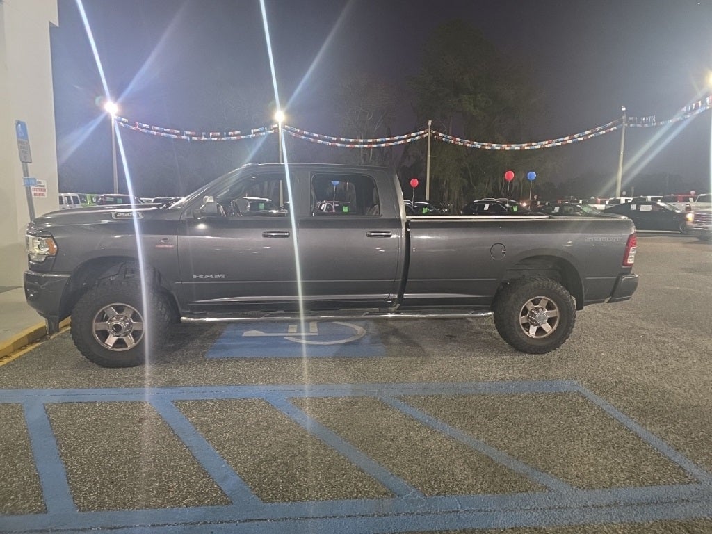 2020 RAM 2500 Big Horn Crew Cab 4X4 8' Box