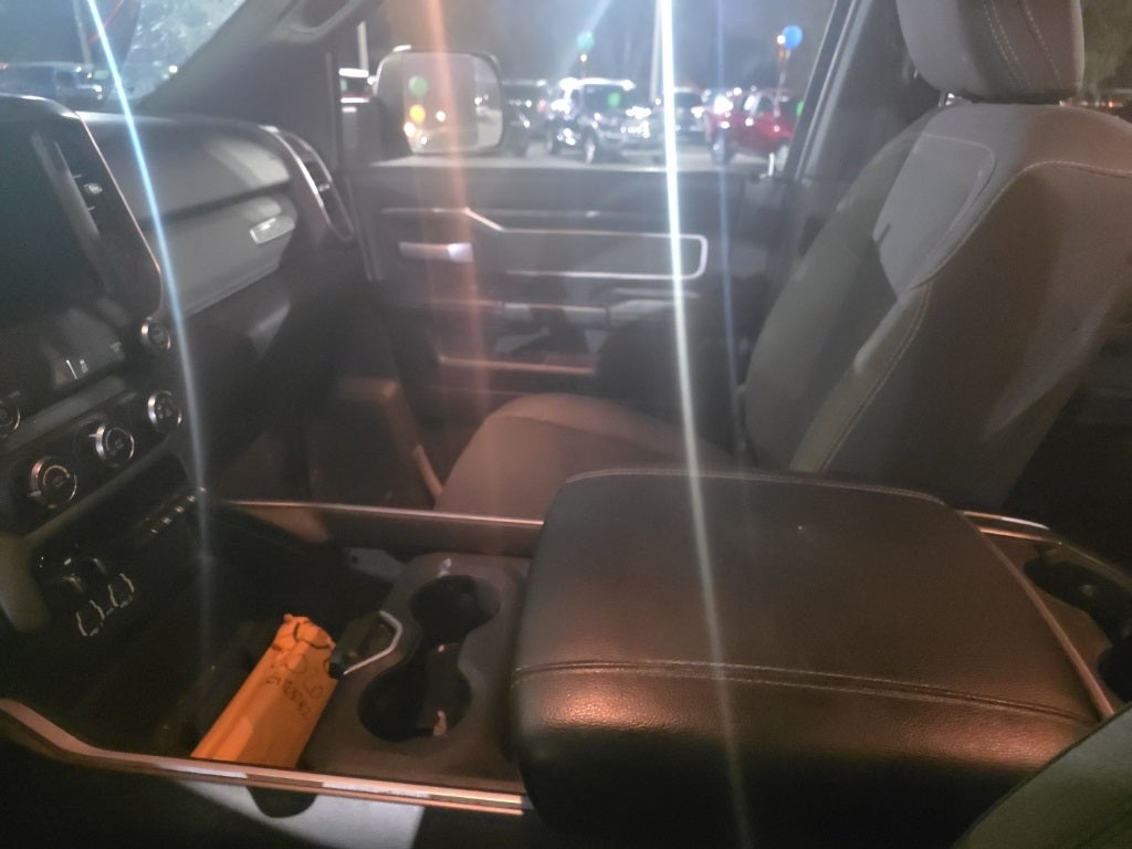 2020 RAM 2500 Big Horn Crew Cab 4X4 8' Box