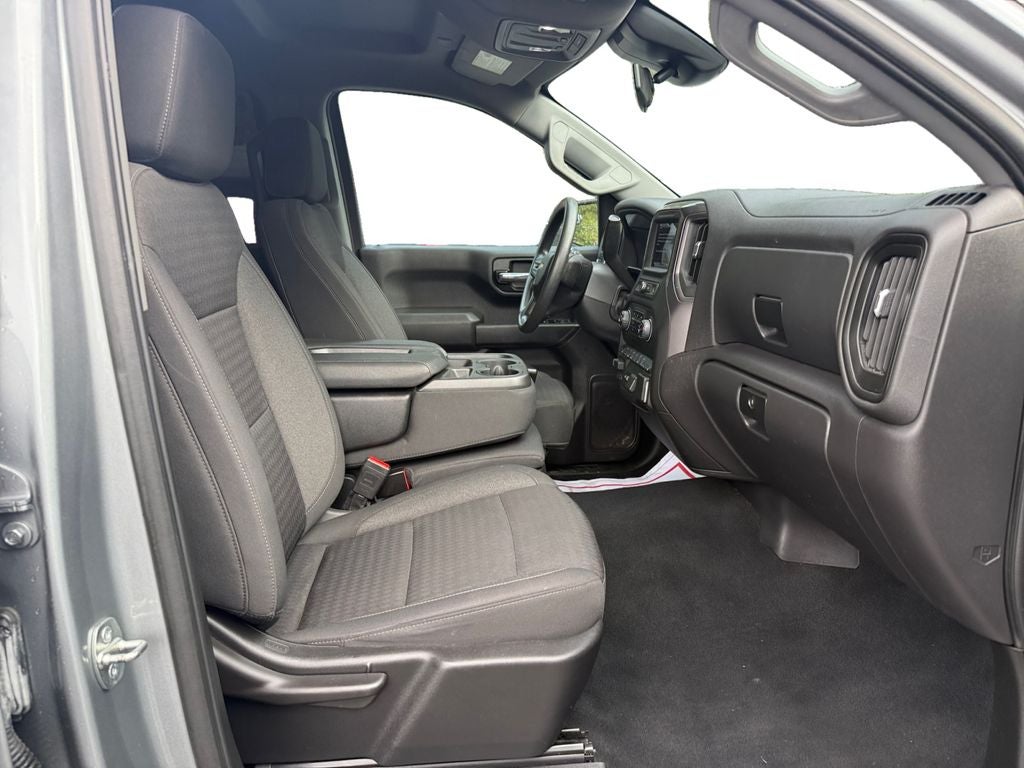 2023 Chevrolet Silverado 1500 2WD Crew Cab Short Bed Custom