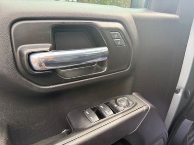 2023 Chevrolet Silverado 1500 2WD Crew Cab Short Bed Custom