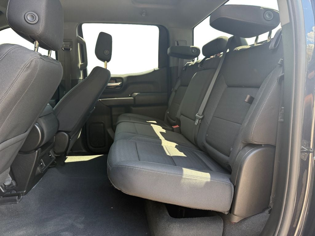 2023 Chevrolet Silverado 1500 4WD Crew Cab Short Bed Custom