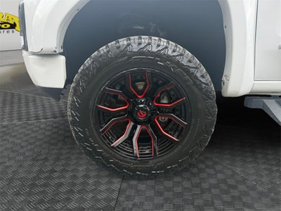 2022 GMC Sierra 1500 Limited 4WD Crew Cab Short Box AT4
