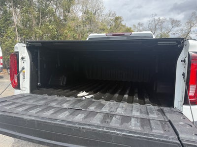 2022 GMC Sierra 1500 Limited 4WD Crew Cab Short Box AT4