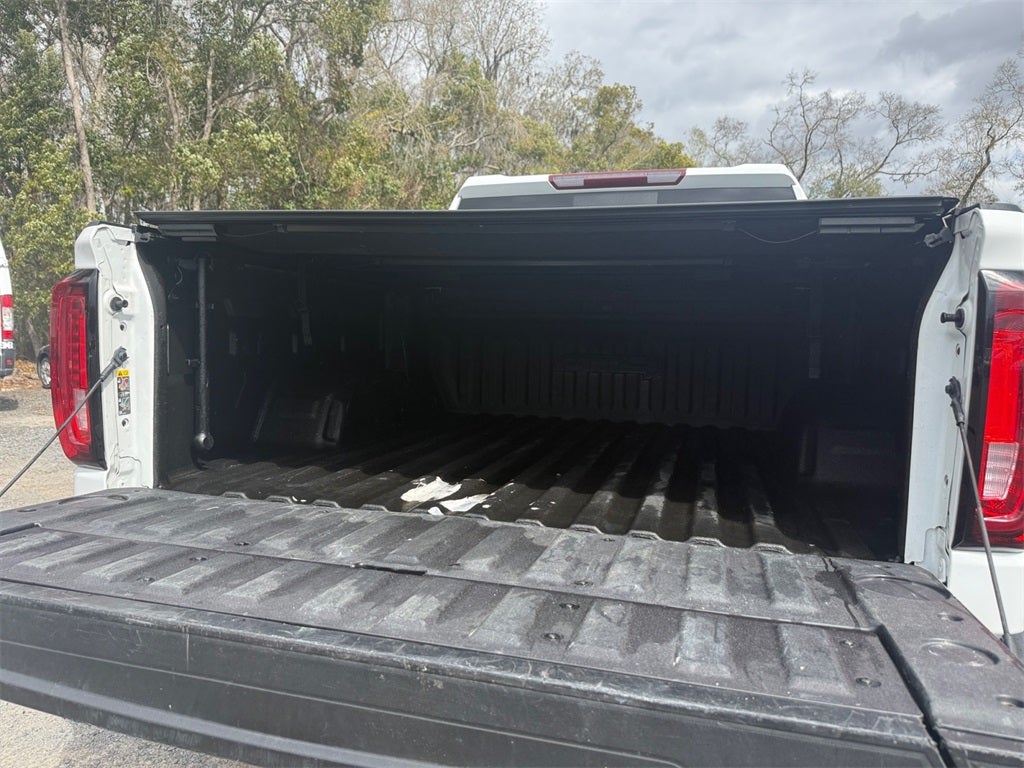 2022 GMC Sierra 1500 Limited 4WD Crew Cab Short Box AT4