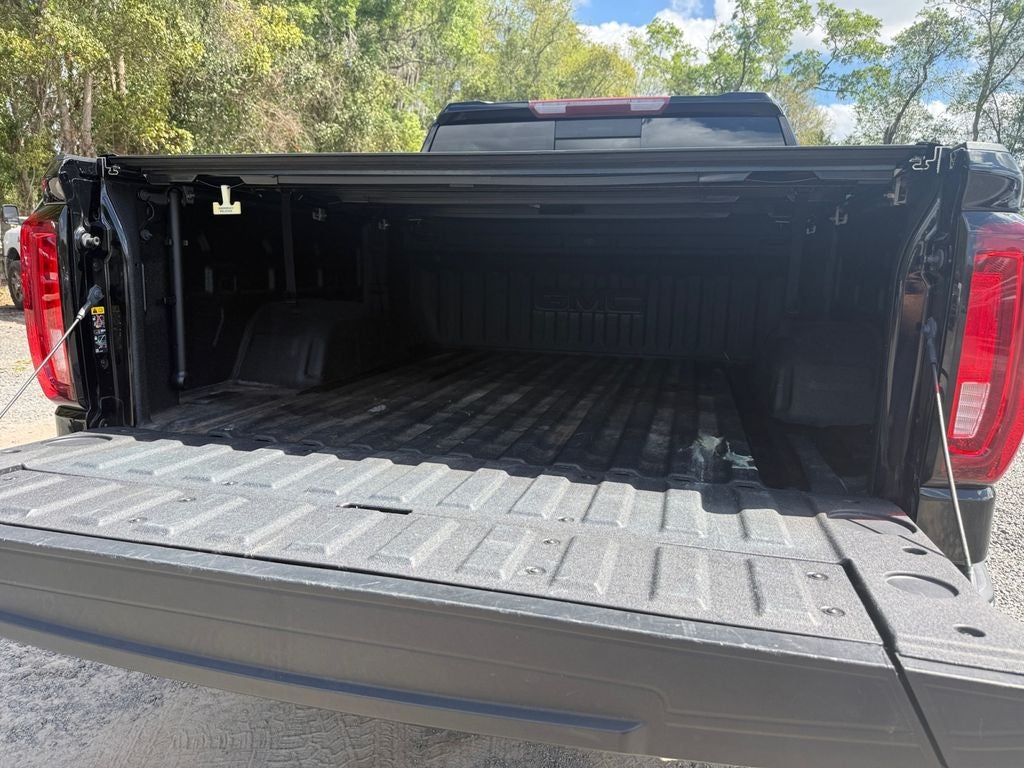 2022 GMC Sierra 1500 Limited 4WD Crew Cab Short Box SLT