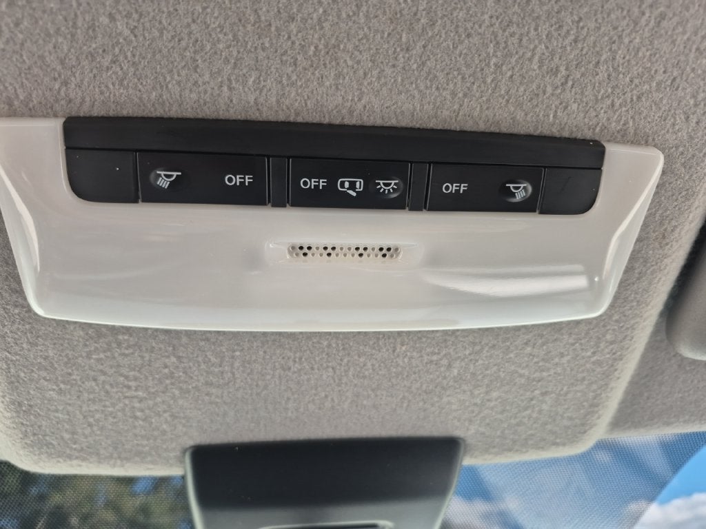 2022 Nissan Kicks SV Xtronic CVT