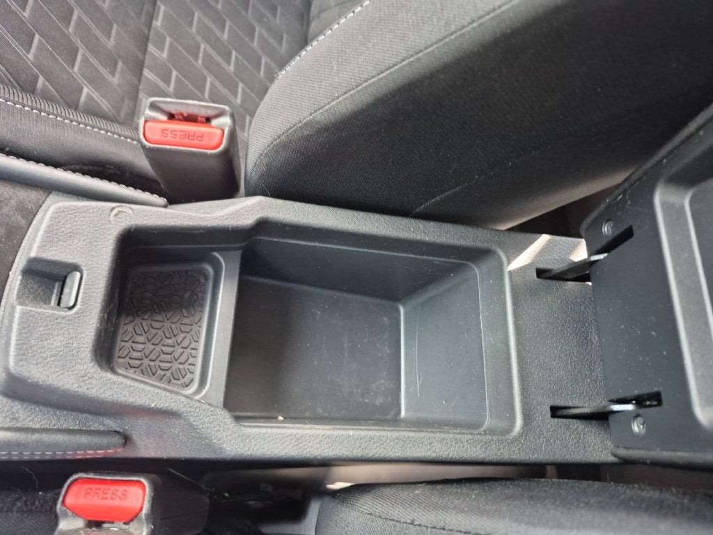 2022 Nissan Kicks SV Xtronic CVT