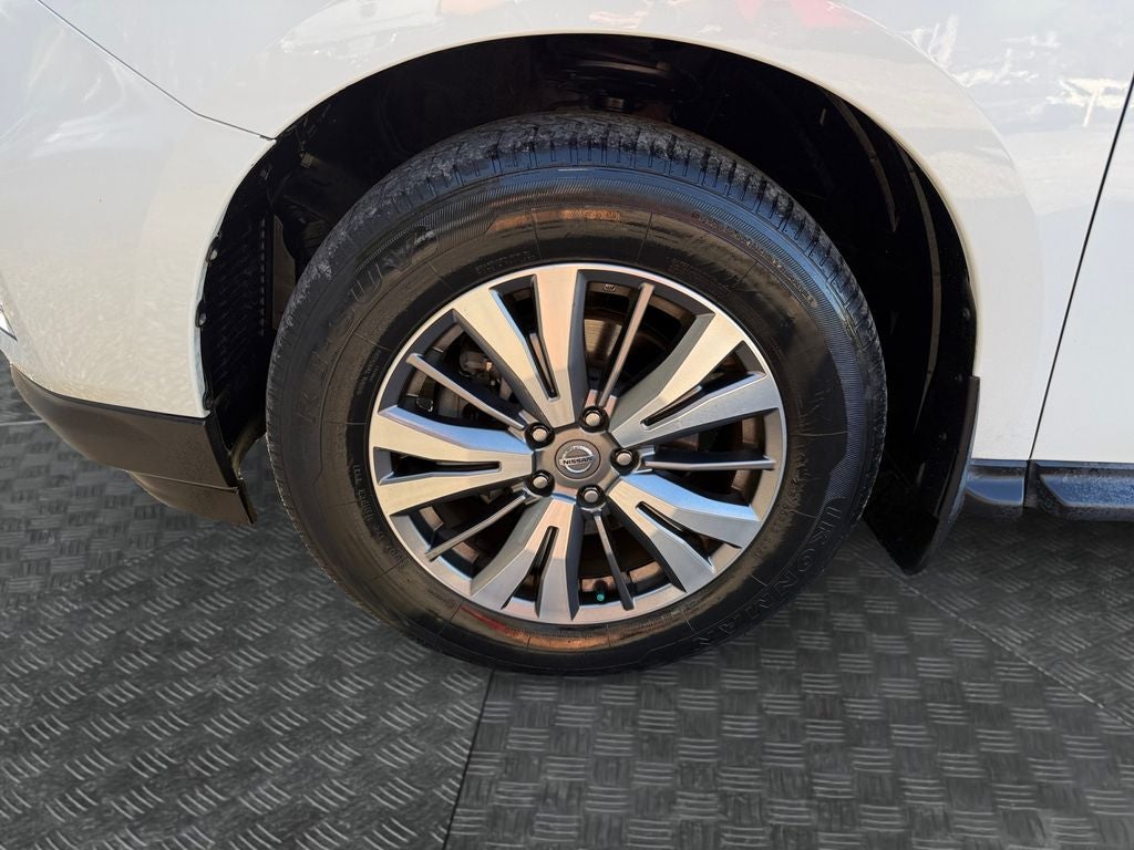 2019 Nissan Pathfinder S