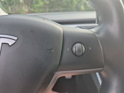 2018 Tesla Model 3 Performance