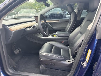 2022 Tesla Model Y Long Range Dual Motor All-Wheel Drive